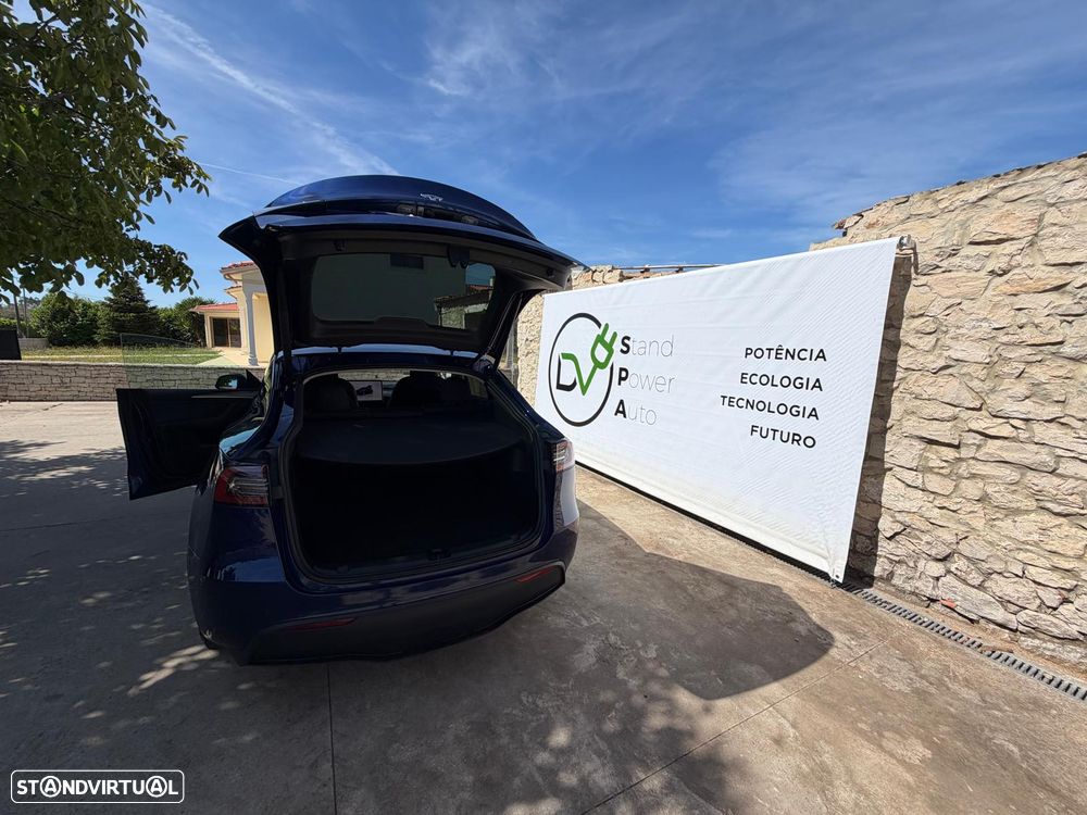 Tesla Model Y Long Range Dual Motor AWD - 15