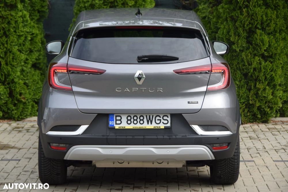 Renault Captur PHEV 160 Techno - 9