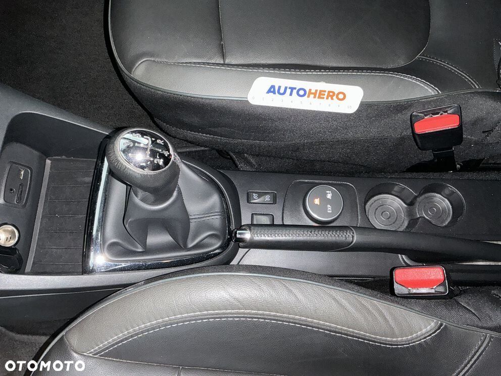Renault Captur - 36