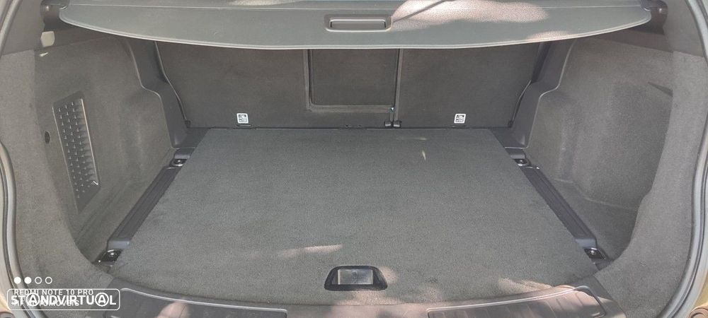 Land Rover Discovery Sport 2.0 eD4 HSE Luxury - 25