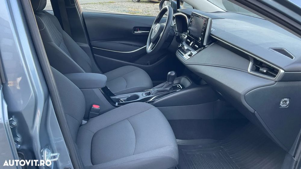 Toyota Corolla Sedan 1.8 HSD Business - 26