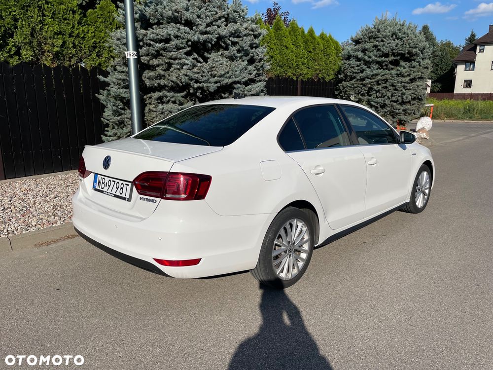 Volkswagen Jetta Hybrid - 5