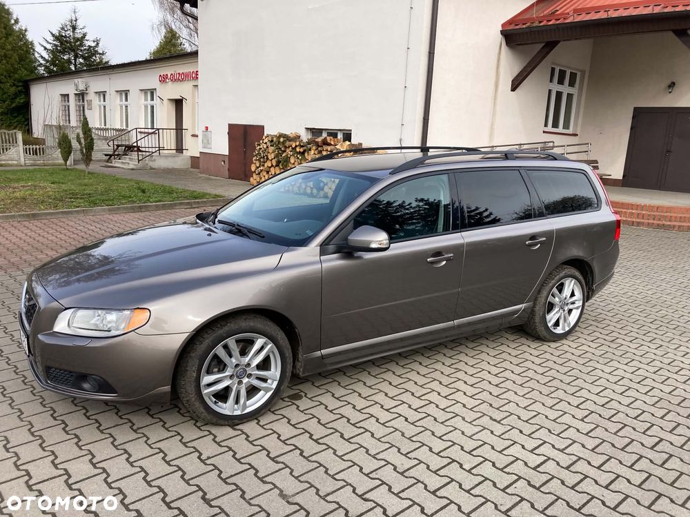 Volvo V70 D5 Kinetic - 1