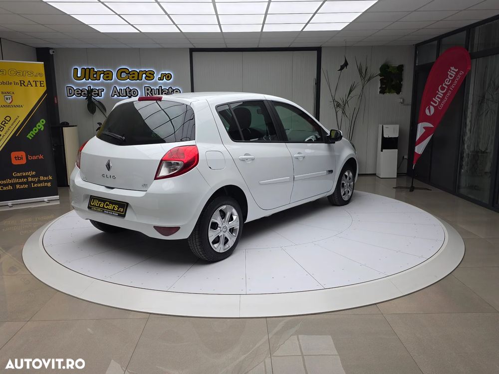 Renault Clio 1.5 dCi 90 FAP Dynamique - 5