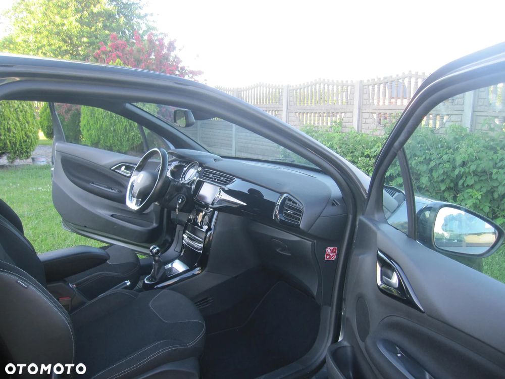 Citroën DS3 PureTech 110 Start & Stop SoChic - 10