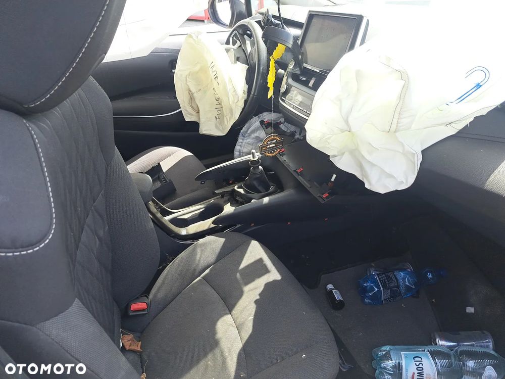 Toyota Corolla 1.5 Comfort - 11