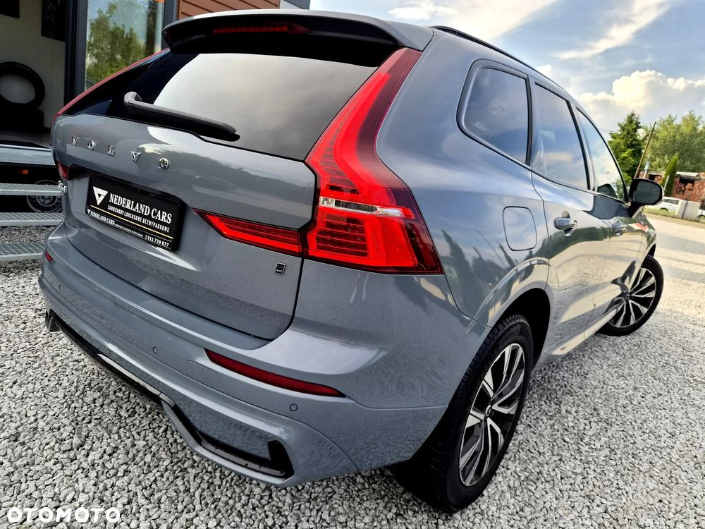 Volvo XC 60 B4 D AWD Plus Dark - 36