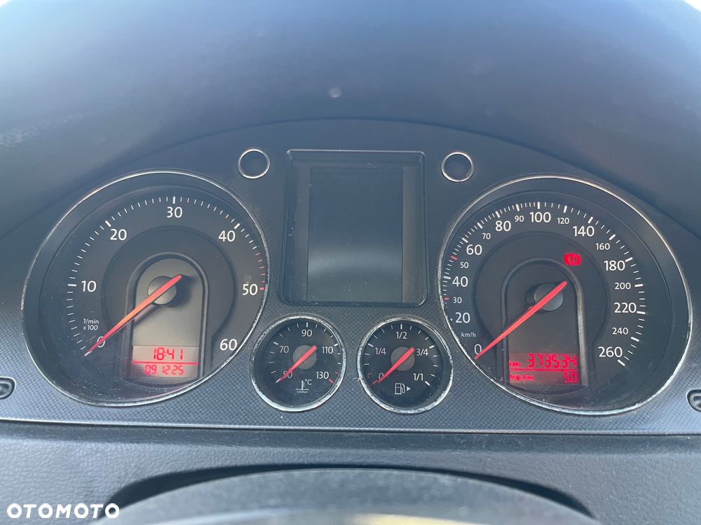 Volkswagen Passat 2.0 TDI DPF Comfortline - 6