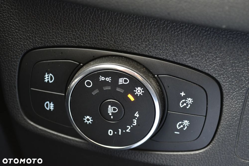 Ford Focus 1.0 EcoBoost Hybrid ACTIVE - 20