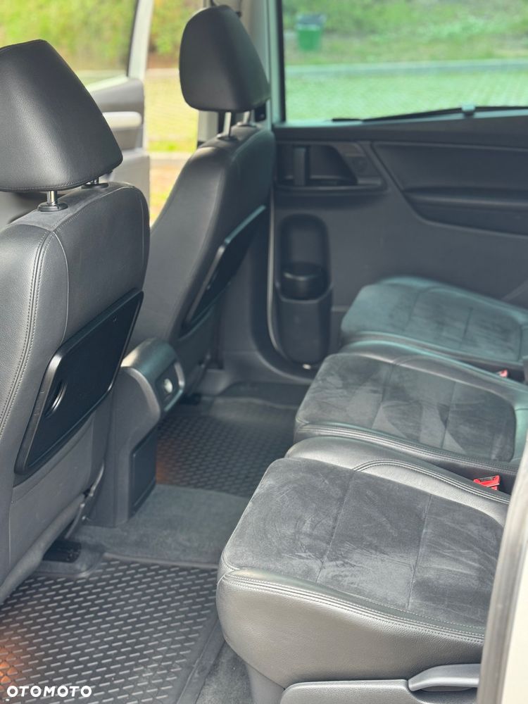 Volkswagen Sharan 2.0 TDI Highline DSG - 8