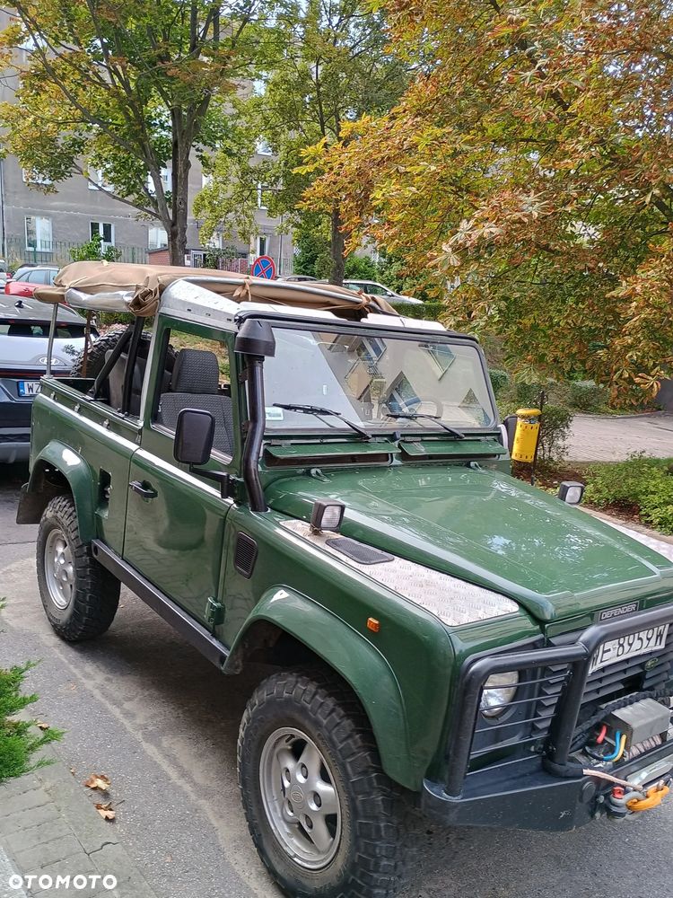 Land Rover Defender - 11