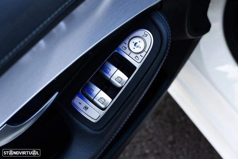 Mercedes-Benz C 300 de AMG Line - 49
