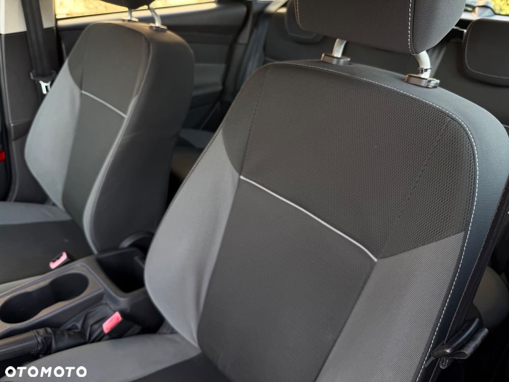 Ford Focus 1.6 TDCi DPF Trend - 8