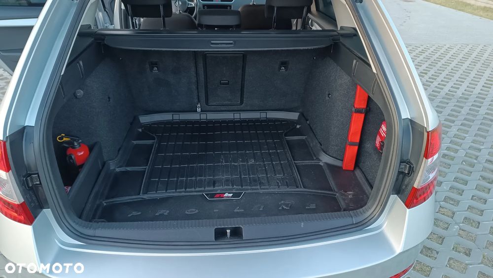 Skoda Octavia 2.0 TDI Ambition EU6 - 17