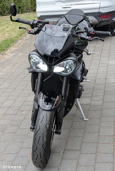 Triumph Street Triple - 4
