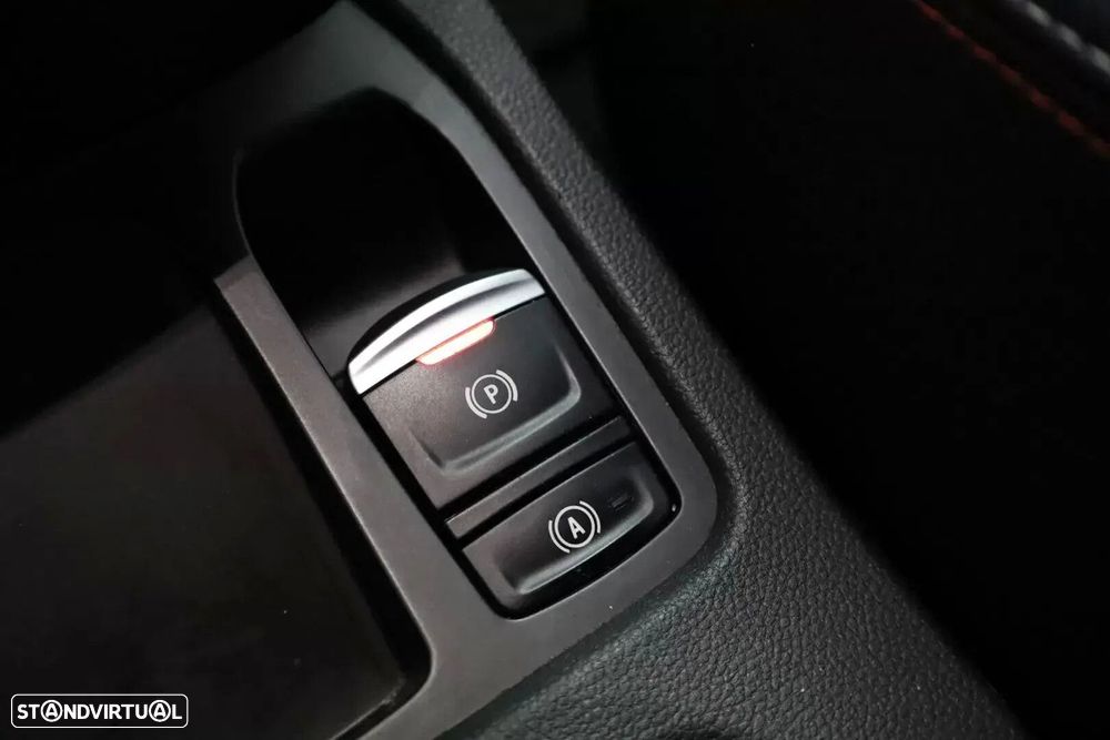 Renault Clio 1.0 TCe RS Line - 36