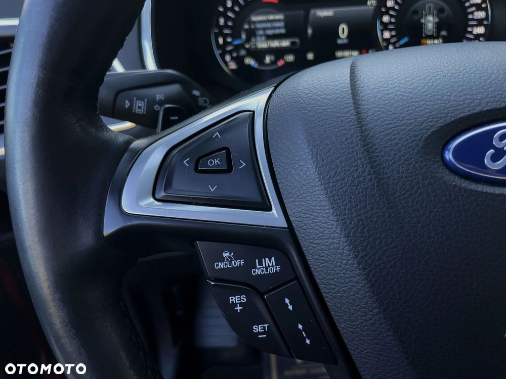 Ford S-Max 2.0 EcoBlue Titanium - 24