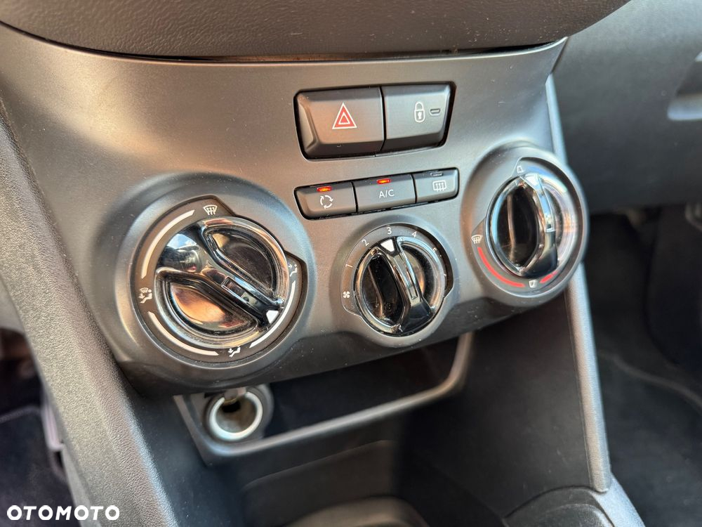 Peugeot 208 1.6 e-HDi Active STT - 25