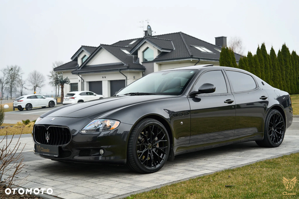 Maserati Quattroporte