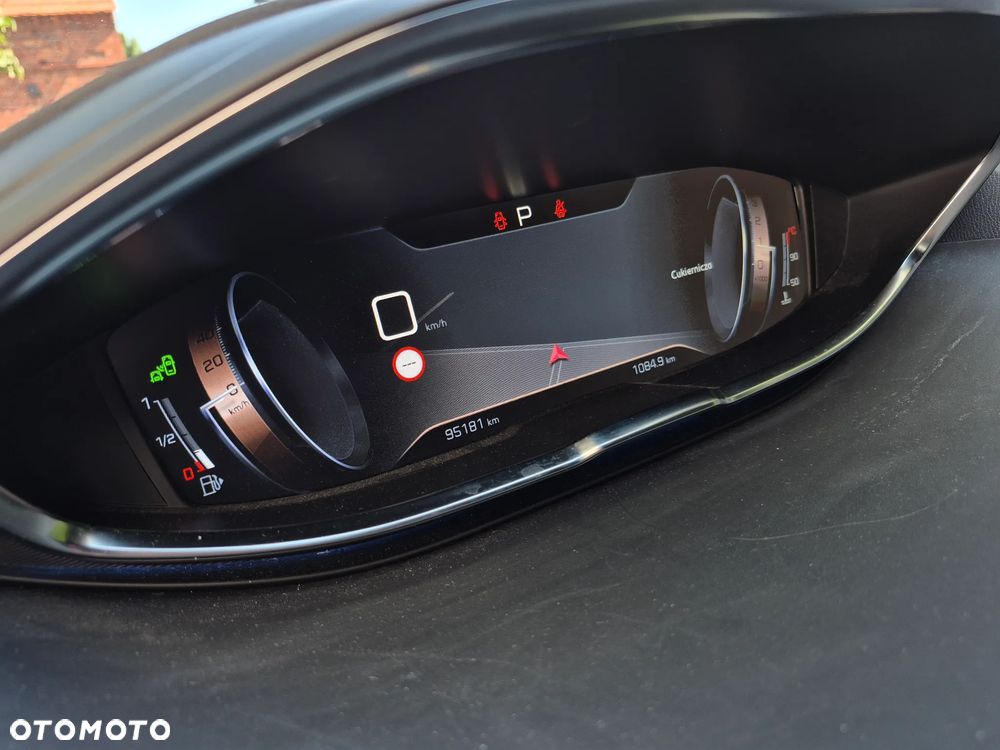 Peugeot 5008 BlueHDi 180 EAT8 GT - 25