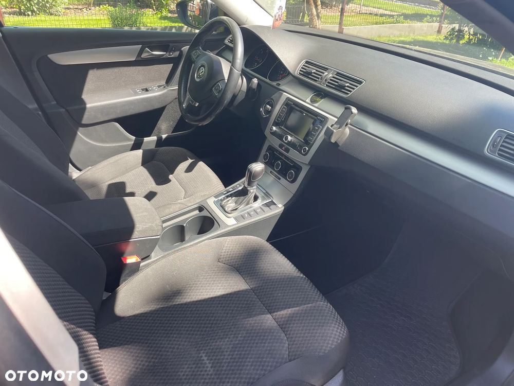 Volkswagen Passat 2.0 Blue TDI DSG SCR Comfortline - 15
