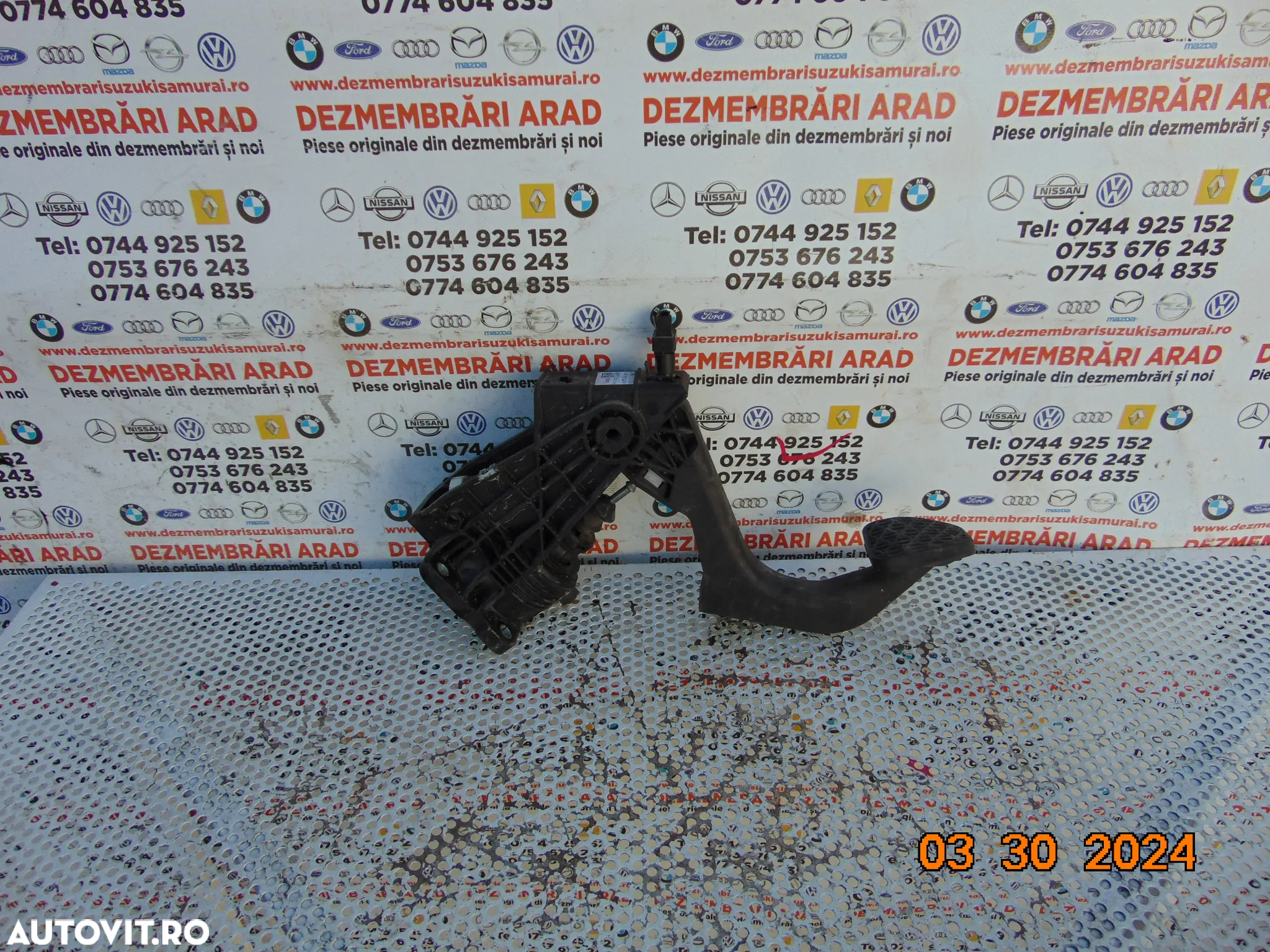 Pedala ambreiaj Mercedes vito w447 viano v class dupa 2015 cod a - 2