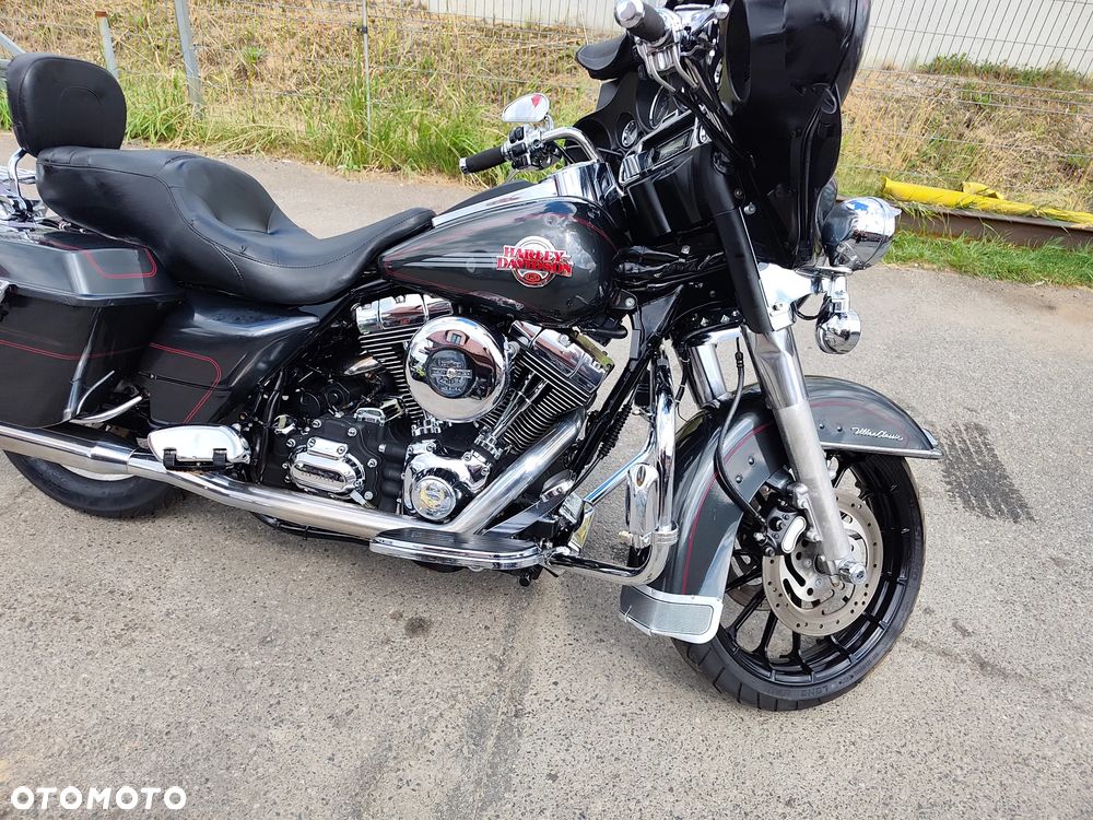 Harley-Davidson Touring Electra Glide - 2