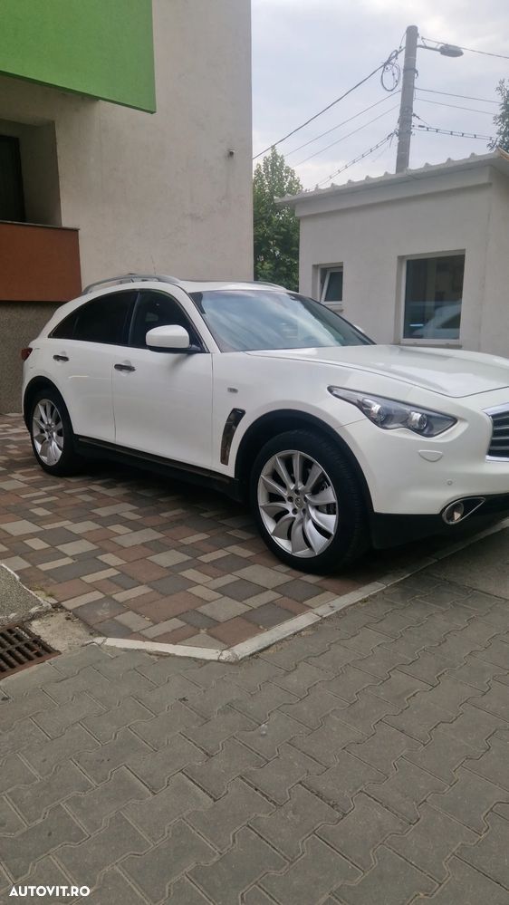 Infiniti FX 30 - 1