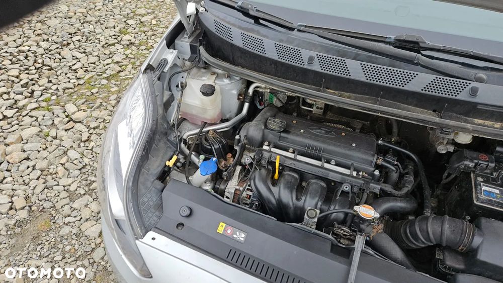 Hyundai ix20 1.4 blue Comfort - 11