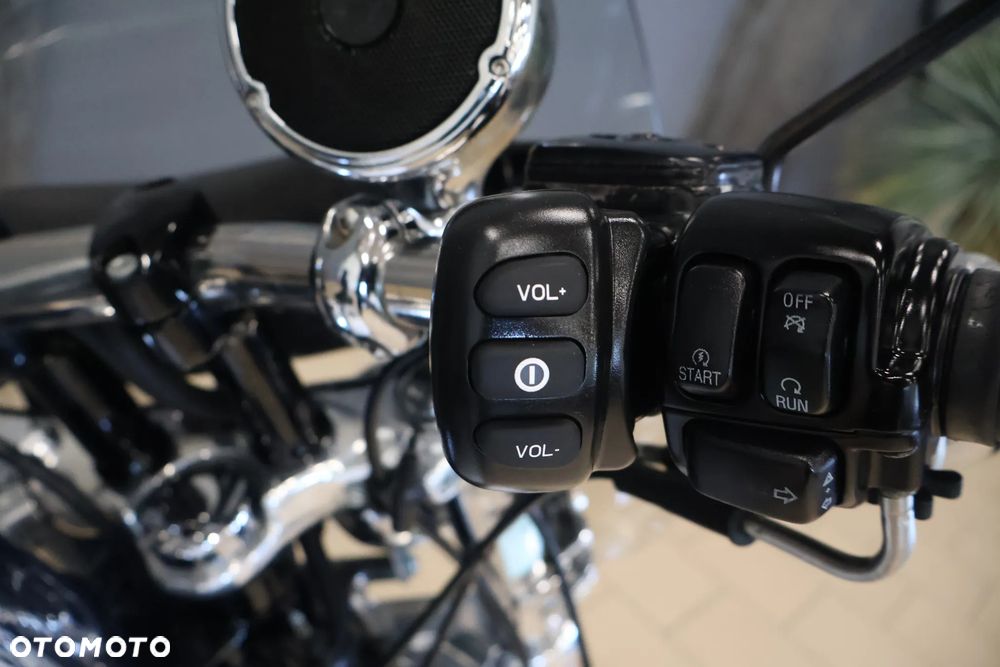 Harley-Davidson Dyna Fat Bob - 17