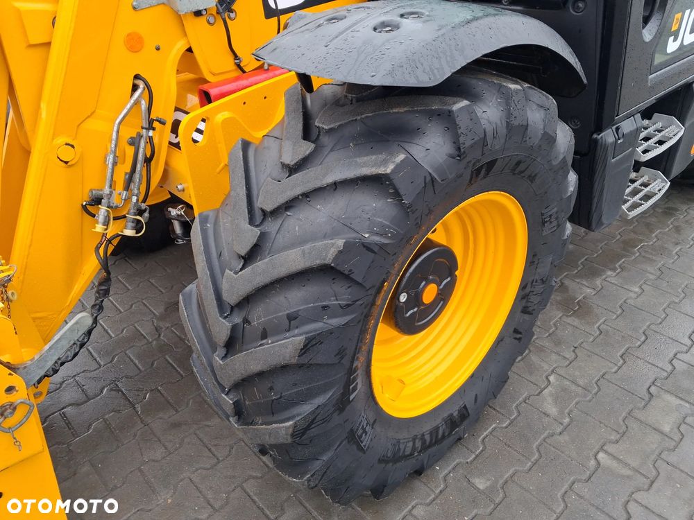 JCB 538-60 AGRI SUPER DUALTECH VT - 12