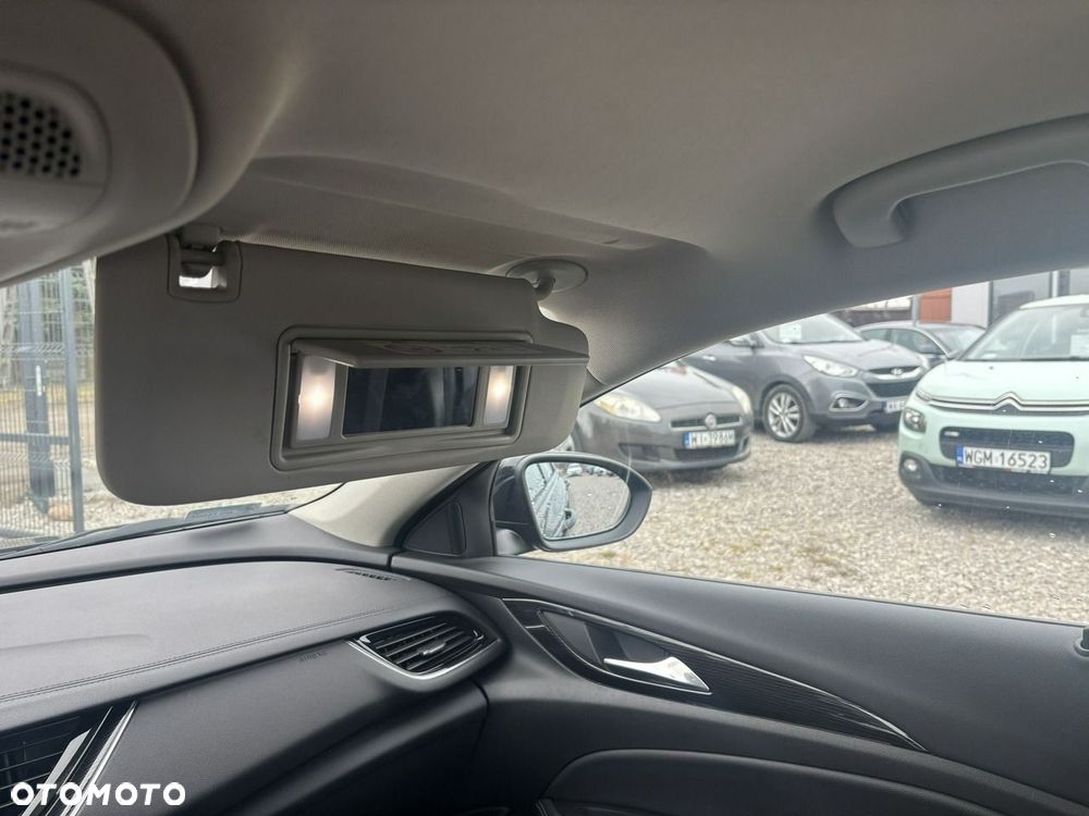 Opel Insignia - 30
