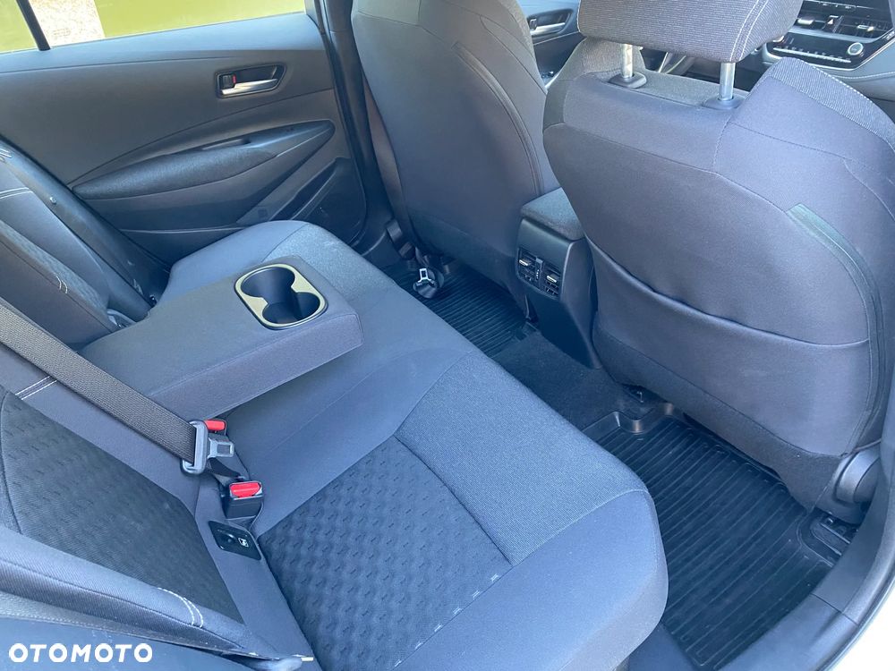 Toyota Corolla 2.0 Hybrid Comfort - 12