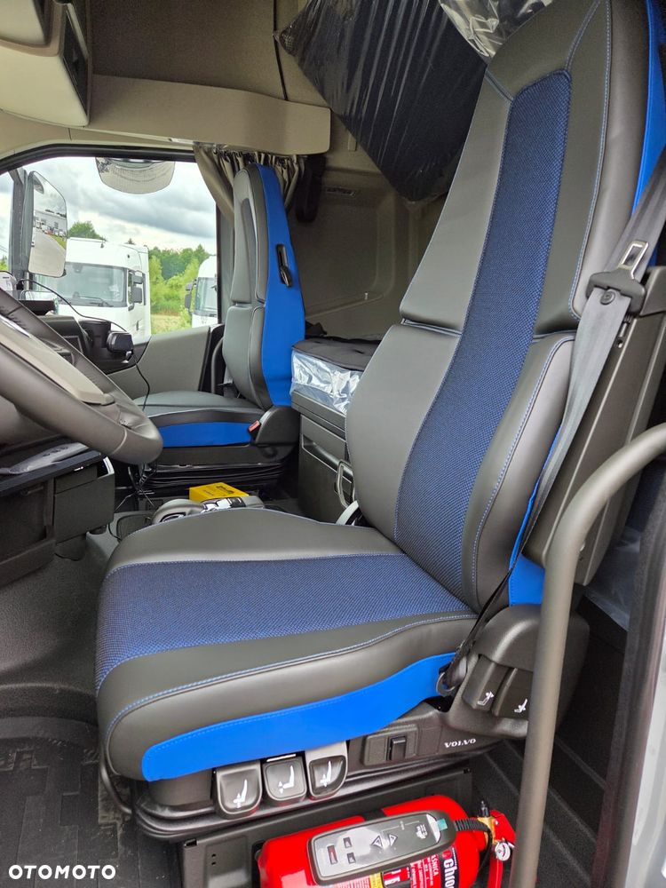 Volvo FH500/ I-SAVE / ACC / KLIMA POSTOJOWA / NAVIGACJA / TV - 8