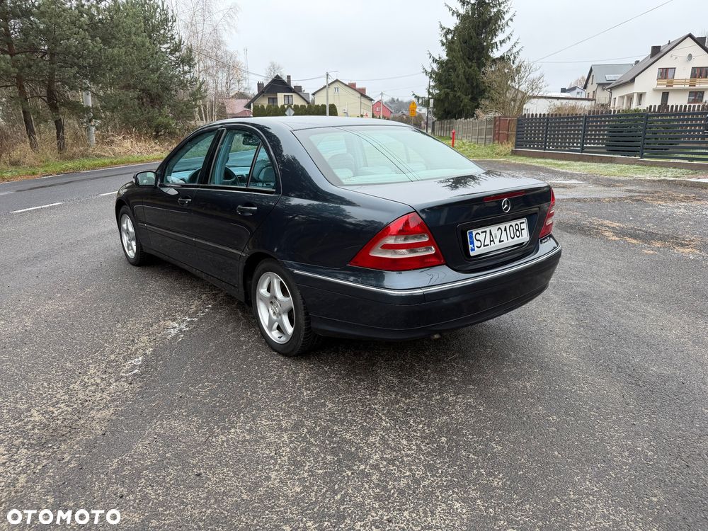 Mercedes-Benz Klasa C 220 T CDI Avantgarde - 5