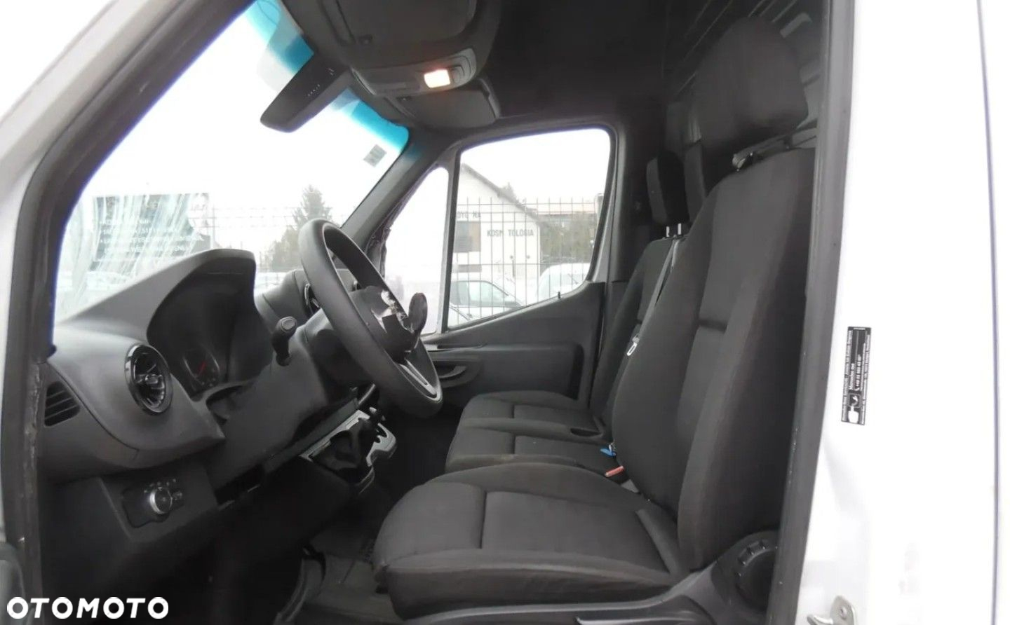 Mercedes-Benz Sprinter - 6