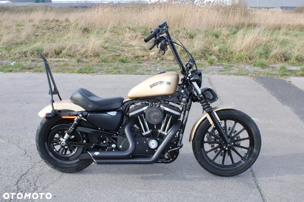 Harley-Davidson Sportster Iron 883 - 9