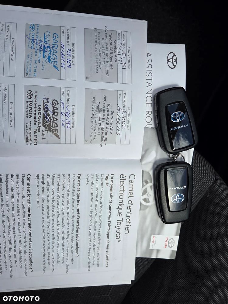 Toyota Corolla 1.8 Hybrid Selection - 29
