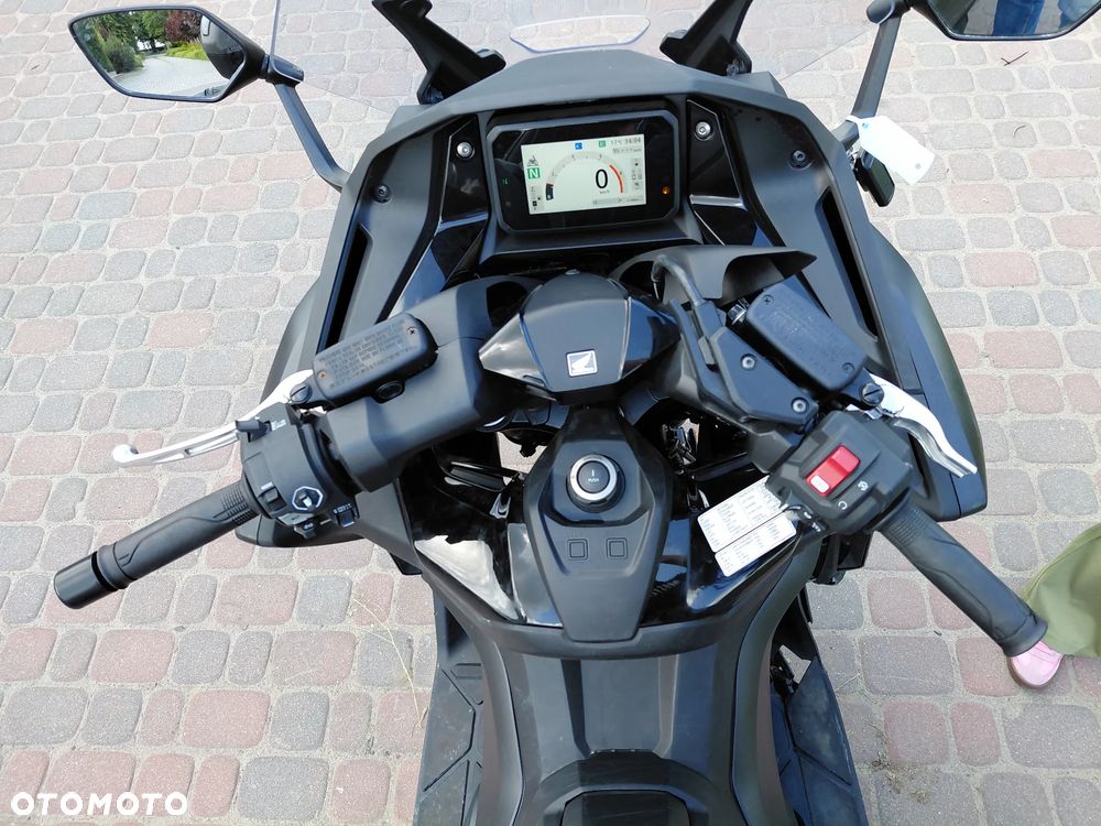 Honda NSS - 13