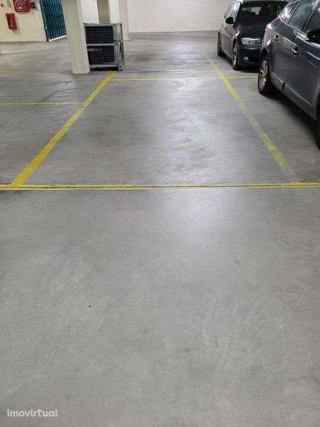 Lugares Garagem - Matosinhos - Grande imagem: 3/8