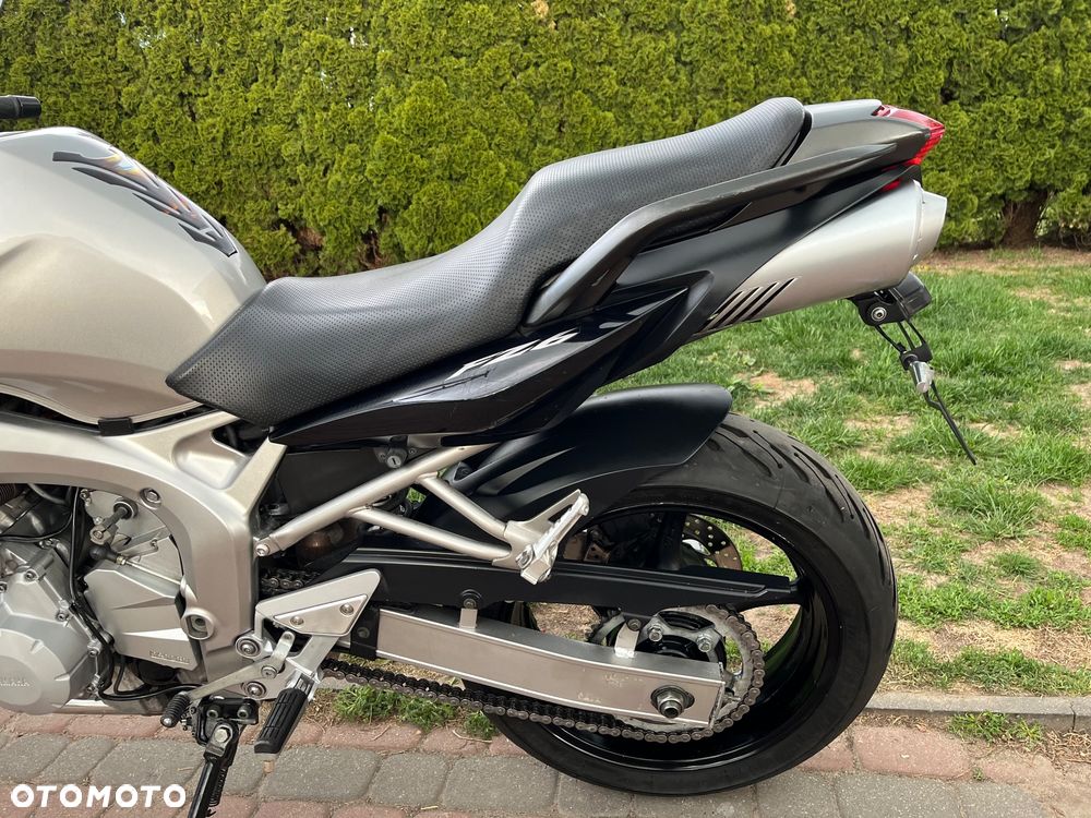 Yamaha FZ6 - 23