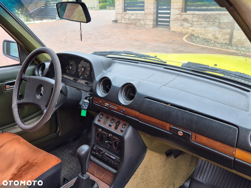 Mercedes-Benz W123 - 6