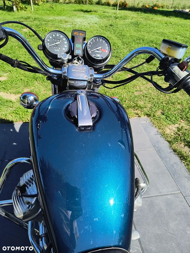 Honda CX - 7