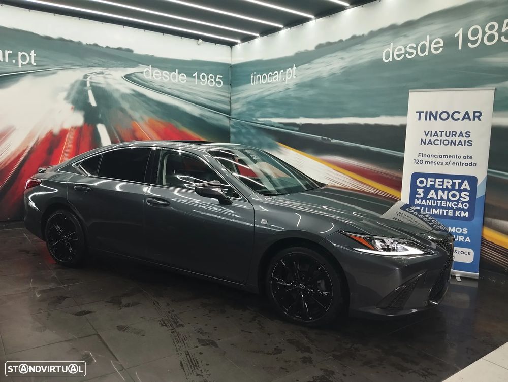 Lexus ES 300h F Sport - 4