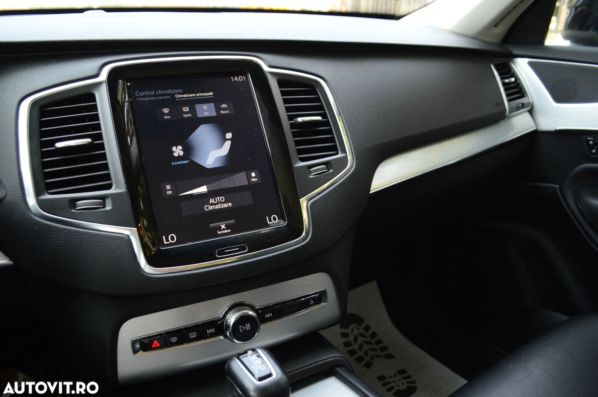 Volvo XC 90 B5 D AWD Geartronic Momentum Pro - 34