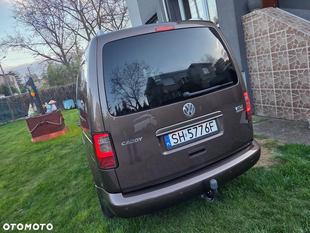 Volkswagen Caddy Highline DSG - 11