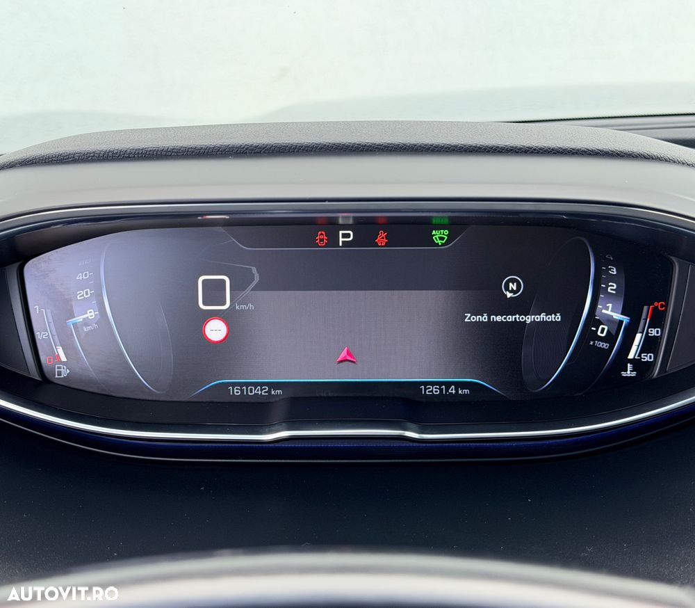 Peugeot 5008 PureTech 130 EAT6 Allure - 31