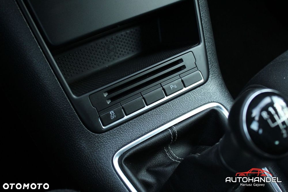 Volkswagen Golf Plus - 17