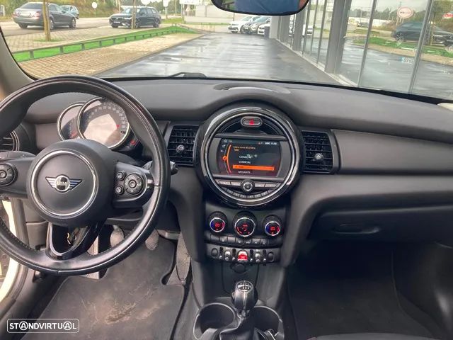 MINI 5 Portas One Essential - 20