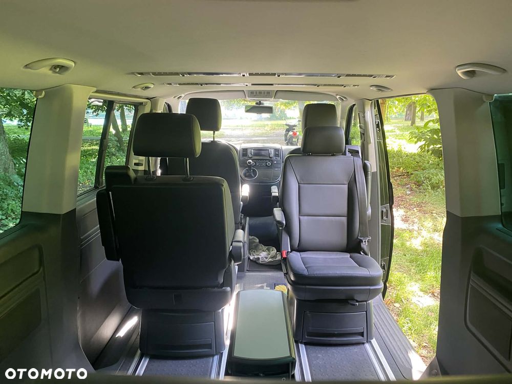 Volkswagen Multivan - 8